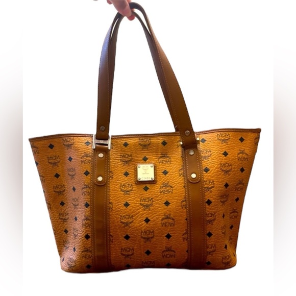 MCM Luisa Visetos - Picture 1 of 14
